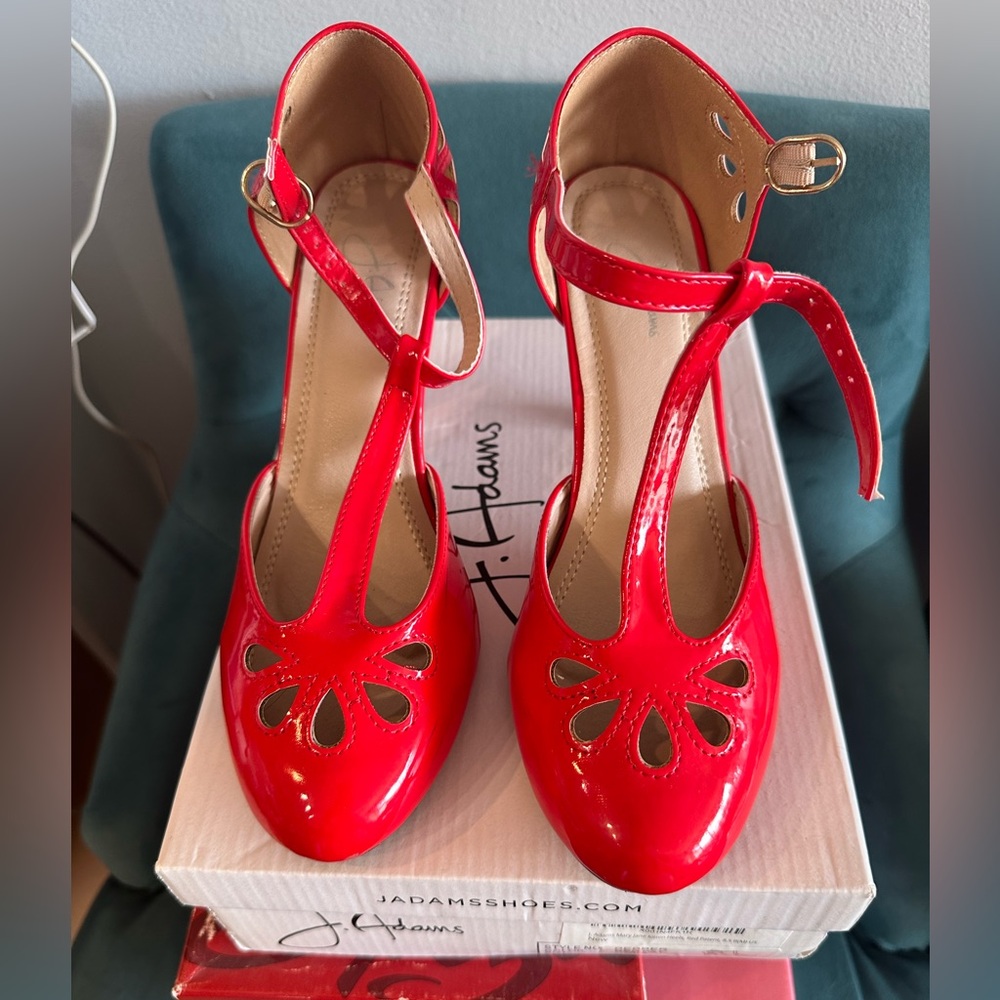 Patent Leather Vintage Shoe!